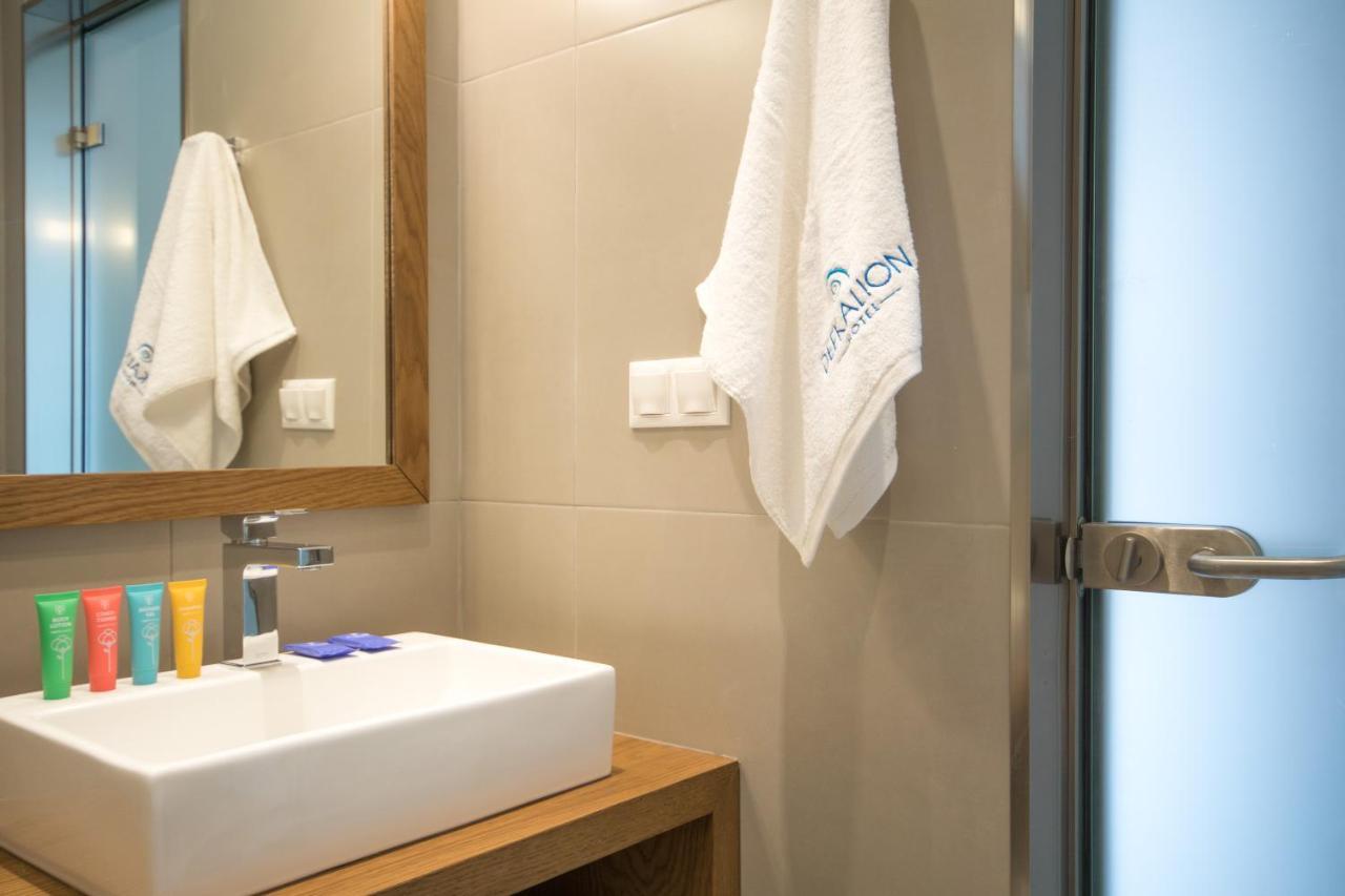 Hotel Defkalion Petra  Ngoại thất bức ảnh